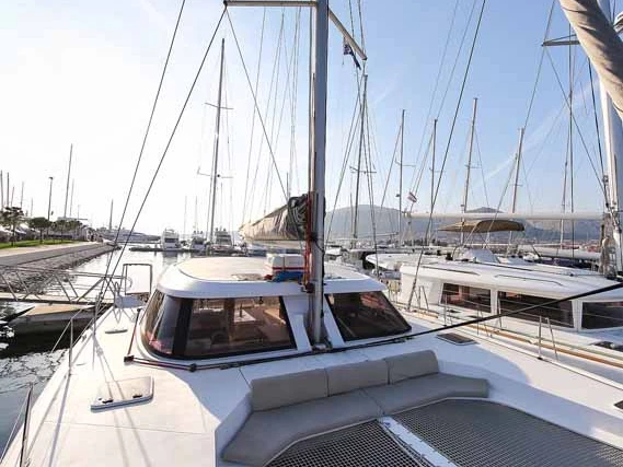Wynajmij Nautitech Nautitech 40 w Zadar