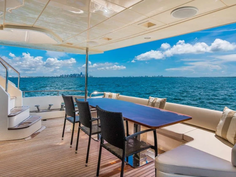 Wynajem Luksusowy jacht w Marina Vallarta - Azimut Azimut 85