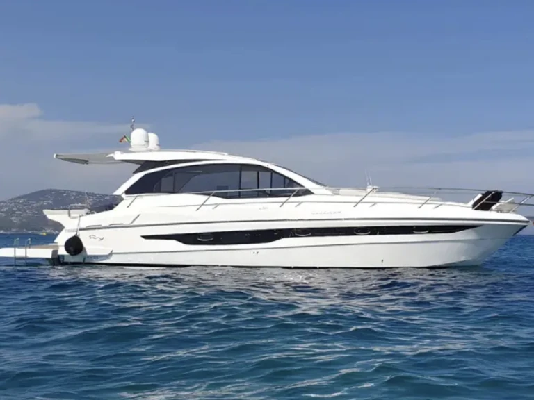 Wynajem Motorówka Rio Yachts z patentem 