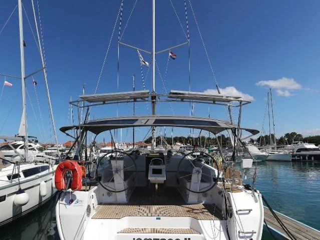 Wynajem łodzi Zadar tanio Cruiser 46