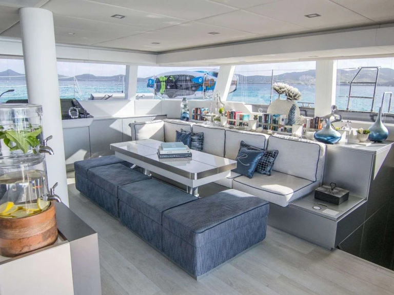 Wynajmij Sunreef RELENTLESS 60 w Tortola