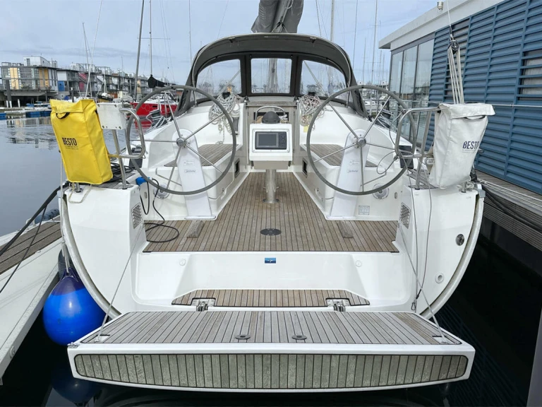 Wynajmij Bavaria Cruiser 37 w Flensburg