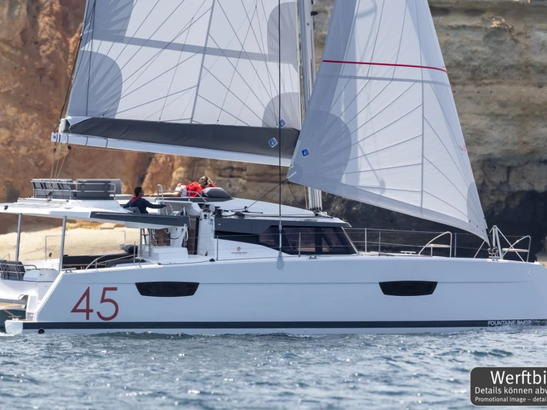 Wynajem Katamaran Fountaine Pajot z patentem 