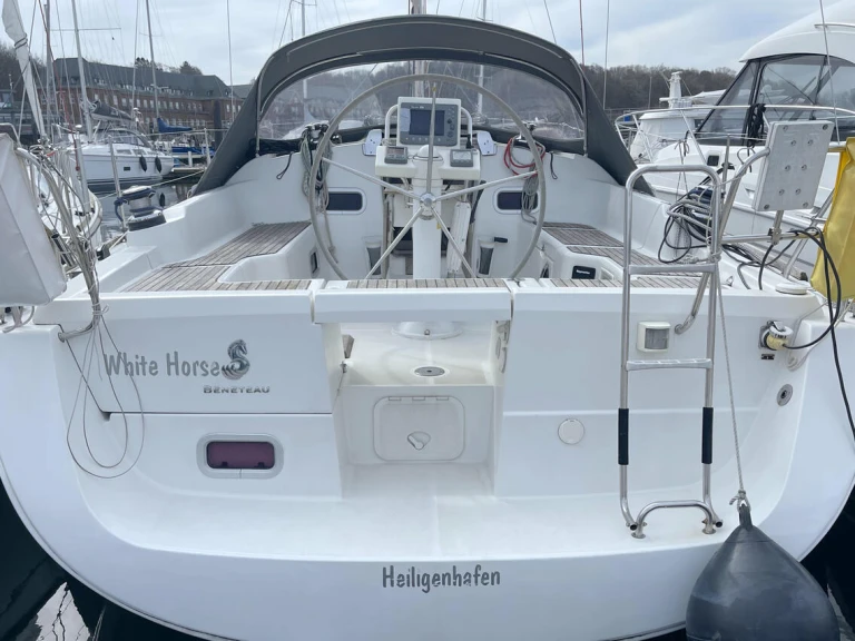 Wynajem Żaglowiec w Flensburg - Bénéteau Oceanis 37