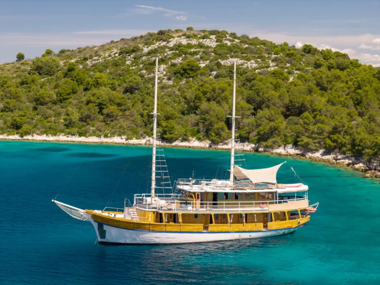 Wynajem Luksusowy jacht w Trogir - Custom NOVI DAN