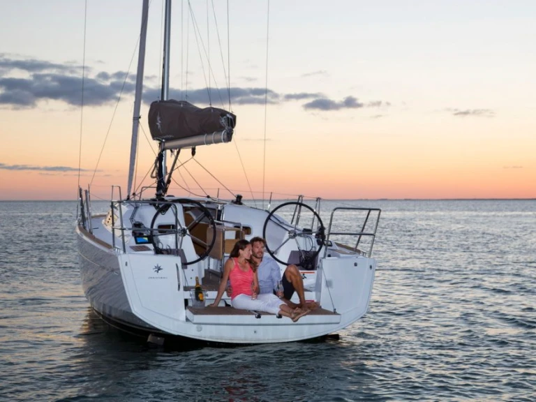 Wynajmij Jeanneau Sun Odyssey 349 w Flensburg
