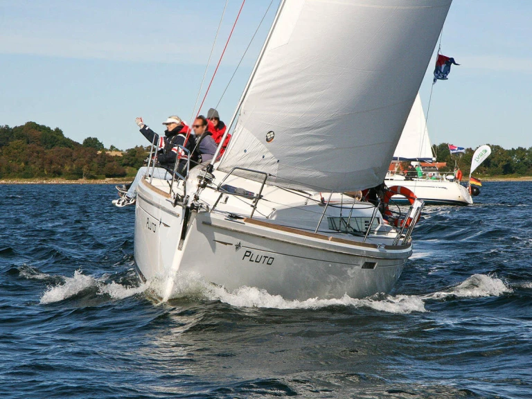 Jeanneau Sun Odyssey 379 między profesjonalistami a osobami prywatnymi w Flensburg