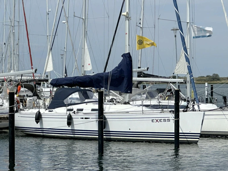 X-Yachts X-37 między profesjonalistami a osobami prywatnymi w Barth