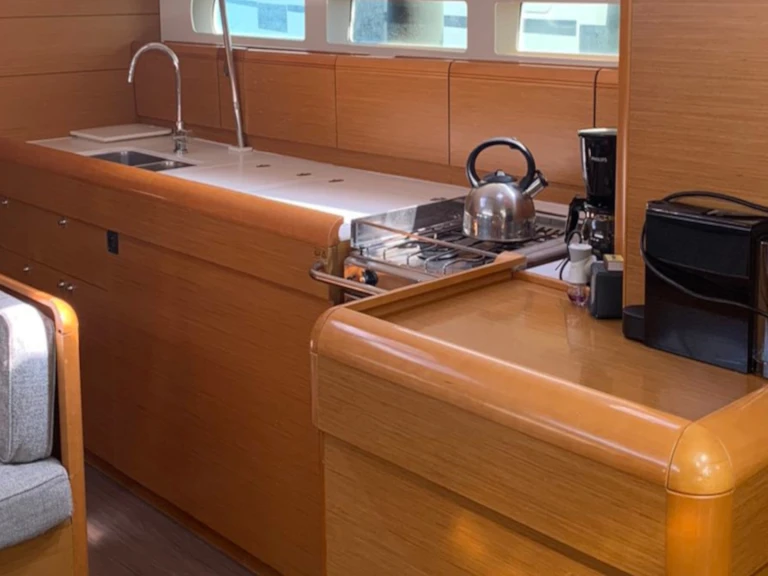 Wynajem Żaglowiec w Plataniás - Jeanneau Sun Odyssey 519 (AC, Gen)