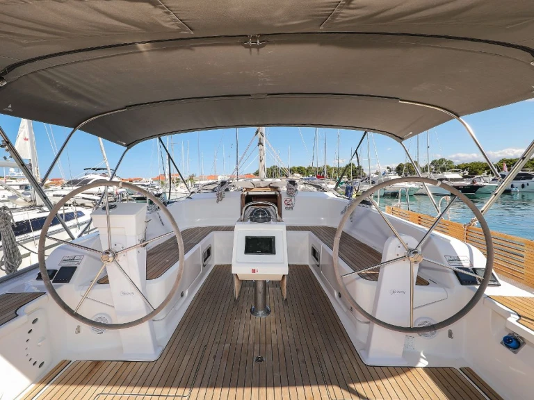Wynajmij Bavaria Cruiser 46 w Zadar