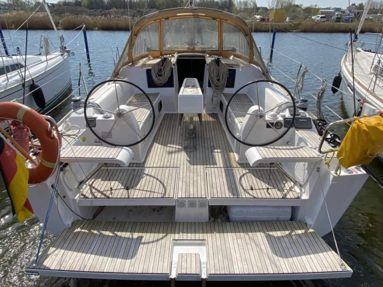 Wynajem łodzi Dufour Dufour 382 Grand Large w Barth na SamBoat 