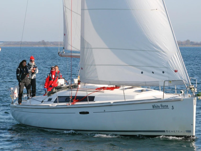 Bénéteau Oceanis 37 między profesjonalistami a osobami prywatnymi w Flensburg