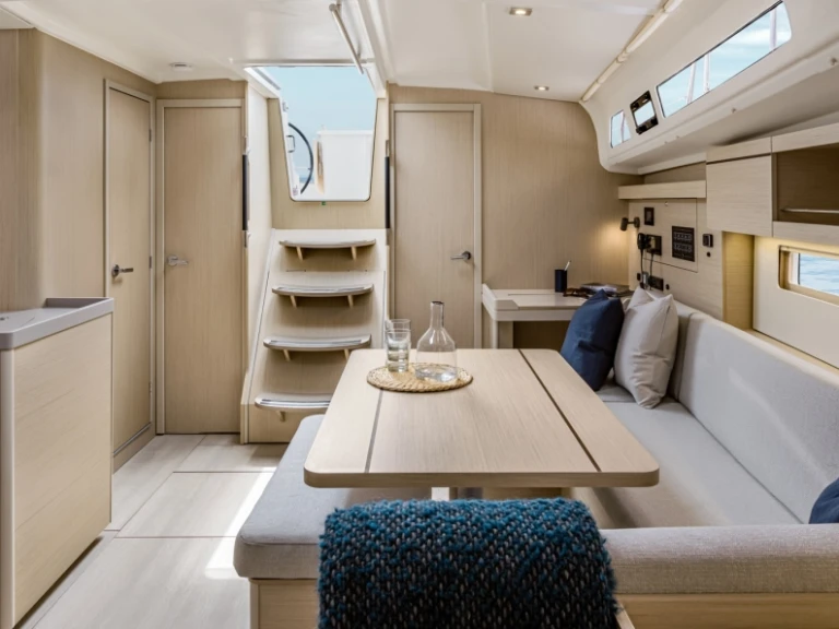 Bénéteau Oceanis 40.1 między profesjonalistami a osobami prywatnymi w Flensburg