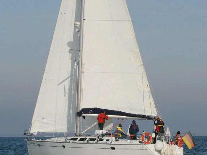 Żaglowiec do wynajmu w Flensburg w najlepszej cenie