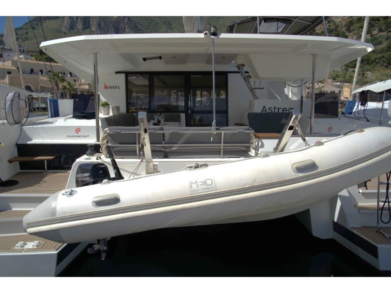 Wynajem w Castellammare del Golfo- Fountaine Pajot Fountaine Pajot Astréa 42 (Wm-Ac in dinette-Gen-Sol.Pan) na SamBoat