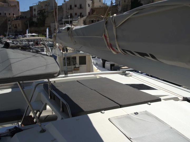 Wynajmij Fountaine Pajot Fountaine Pajot Astréa 42 (Wm-Ac in dinette-Gen-Sol.Pan) w Castellammare del Golfo