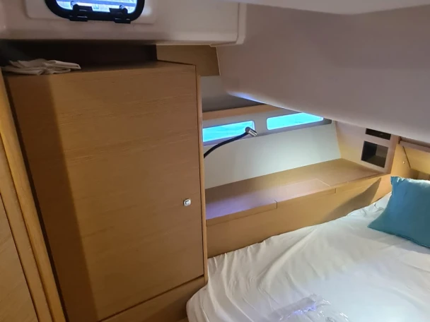 Dufour Dufour 56 Exclusive (Ac in all cabins+Wm+Gen+Bbq) między profesjonalistami a osobami prywatnymi w Castellammare del Golfo