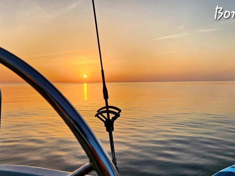 Wynajmij Bénéteau Oceanis 350 w Port Leucate