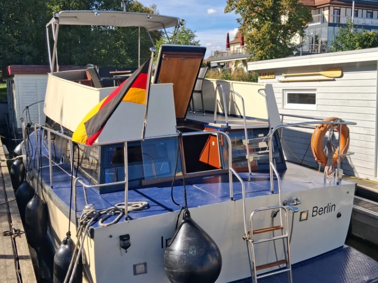 Wynajem łodzi Motoryachten Silent 116 N w Wildau na SamBoat 