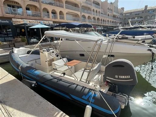 Wynajmij sportis MC56 w Gapeau