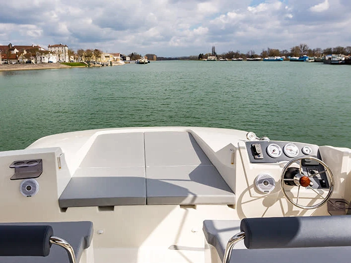 Wynajem Motorówka w Homps - Le Boat Horizon 2