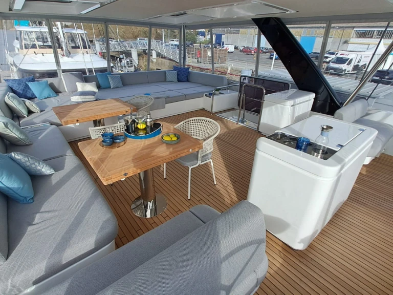 Wynajem łodzi Ajaccio tanio Lagoon Seventy 7