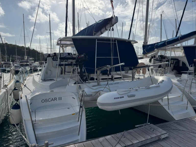 Wynajem łodzi Lagoon Lagoon 380 w Le Marin na SamBoat 