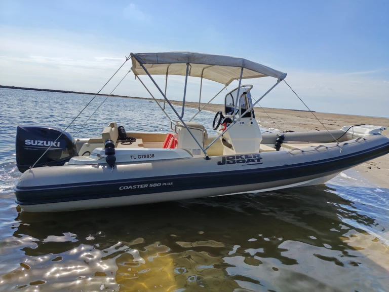 Karnic 602 sl cruiser między profesjonalistami a osobami prywatnymi w Port-Camargue